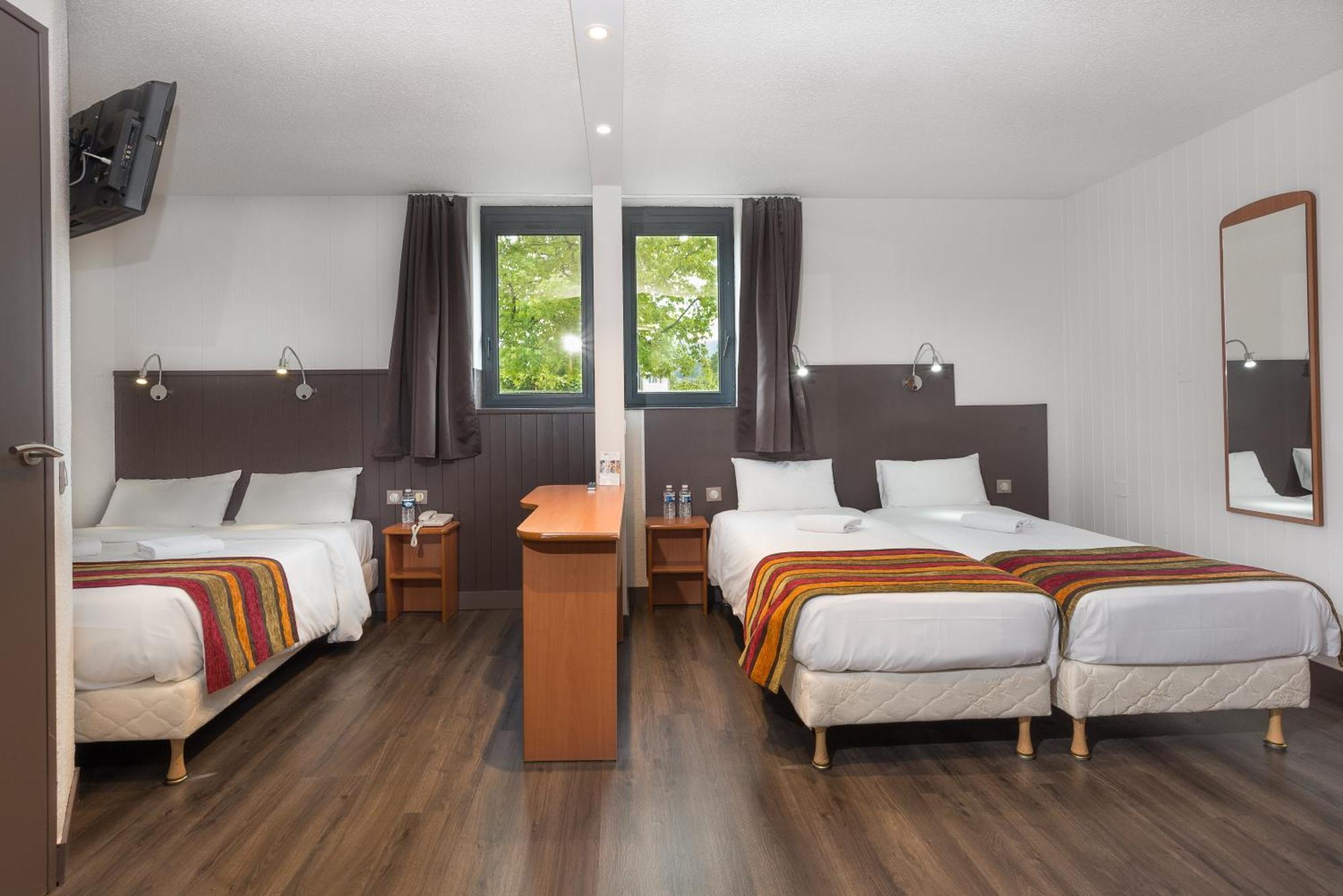 Brit Hotel Chambéry Kültér fotó