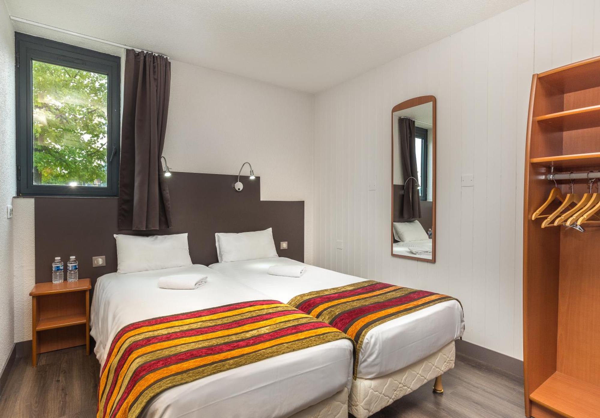 Brit Hotel Chambéry Kültér fotó