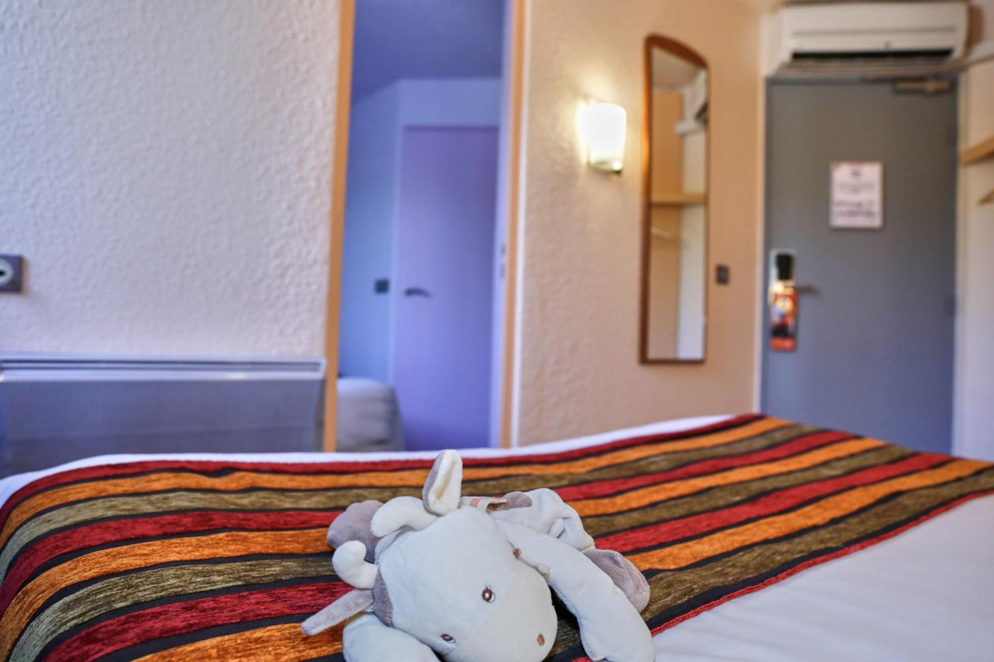 Brit Hotel Chambéry Kültér fotó