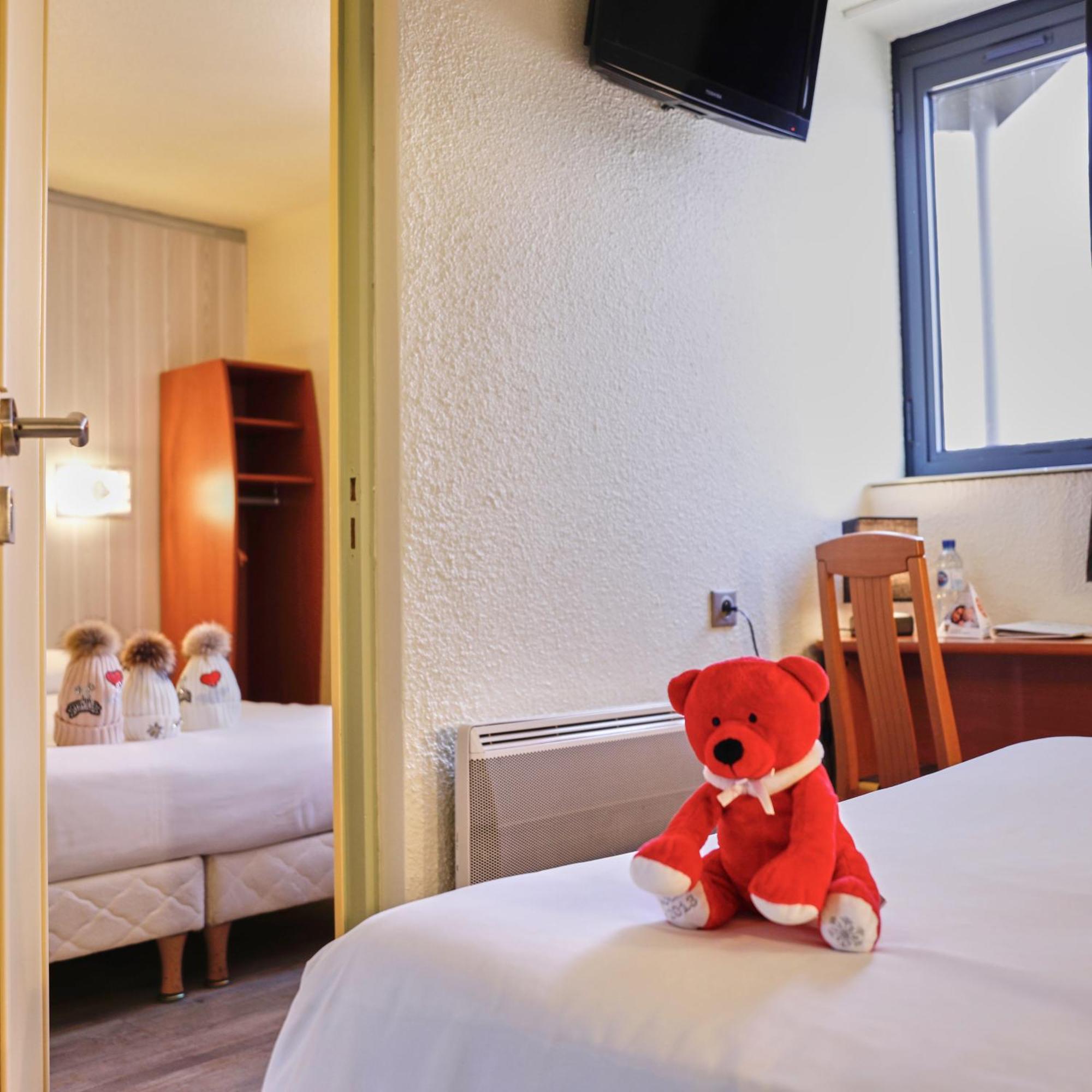 Brit Hotel Chambéry Kültér fotó