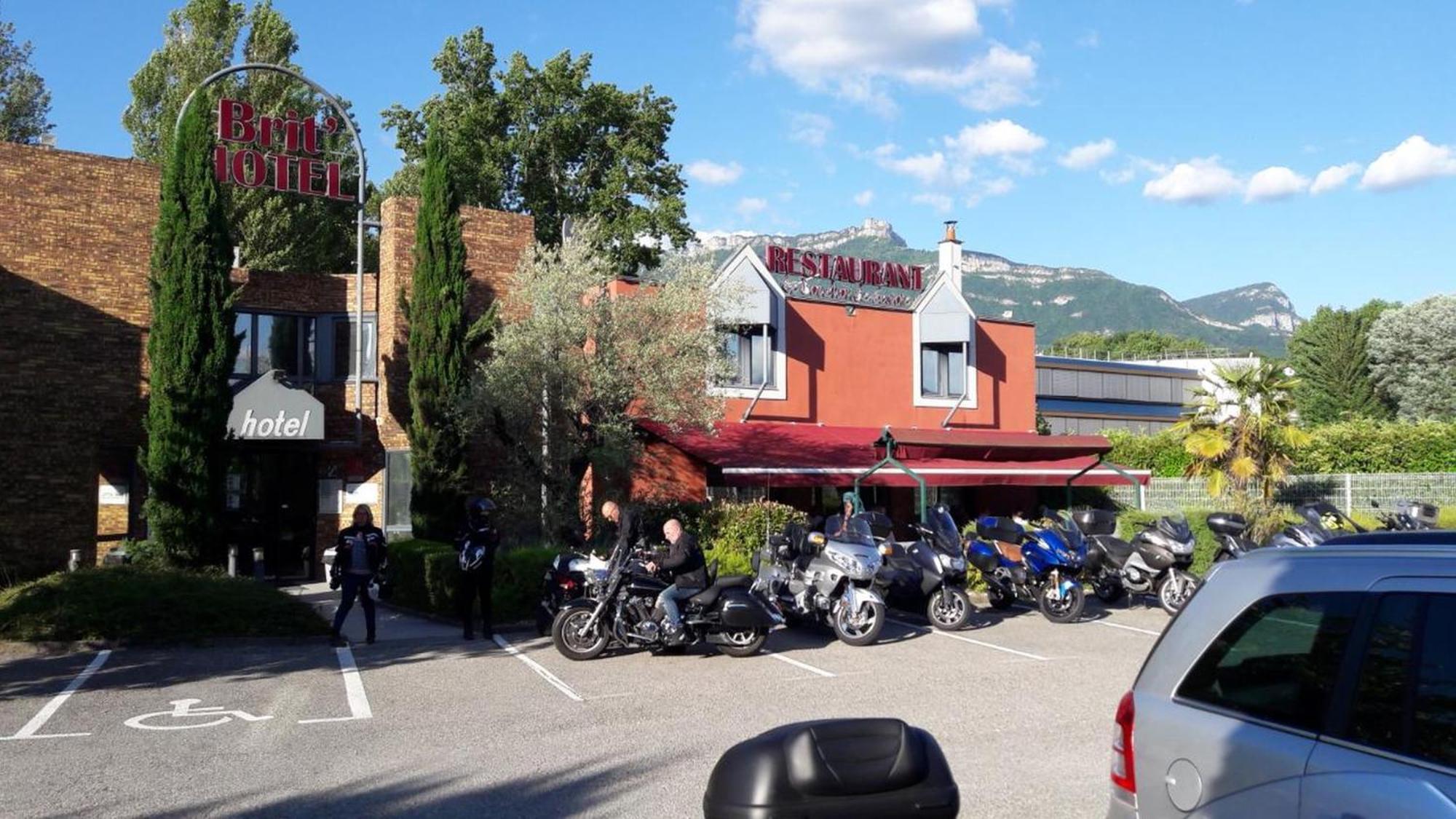 Brit Hotel Chambéry Kültér fotó