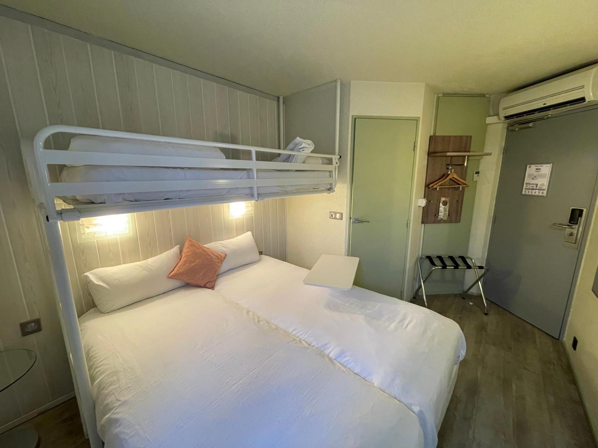 Brit Hotel Chambéry Kültér fotó
