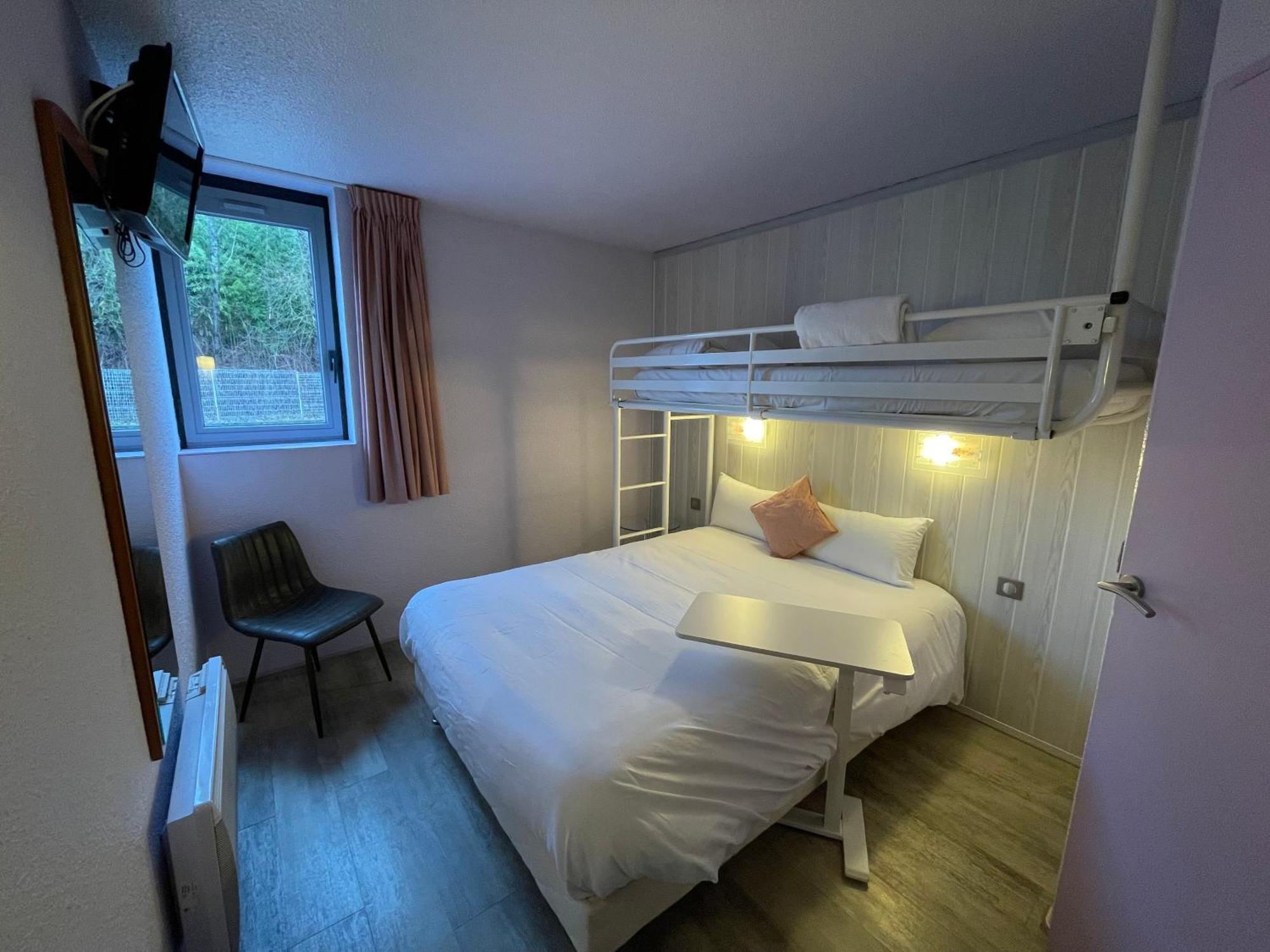 Brit Hotel Chambéry Kültér fotó