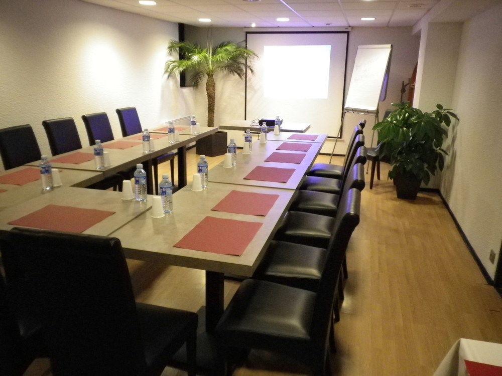 Brit Hotel Chambéry Kültér fotó