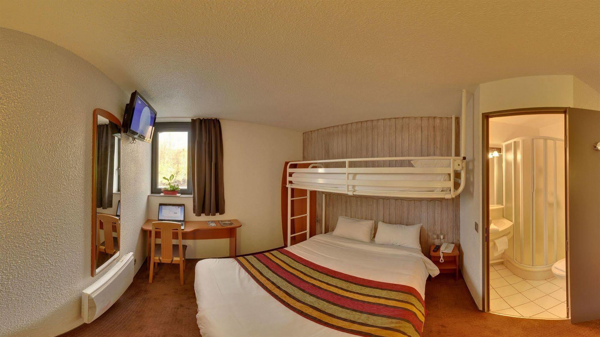 Brit Hotel Chambéry Kültér fotó